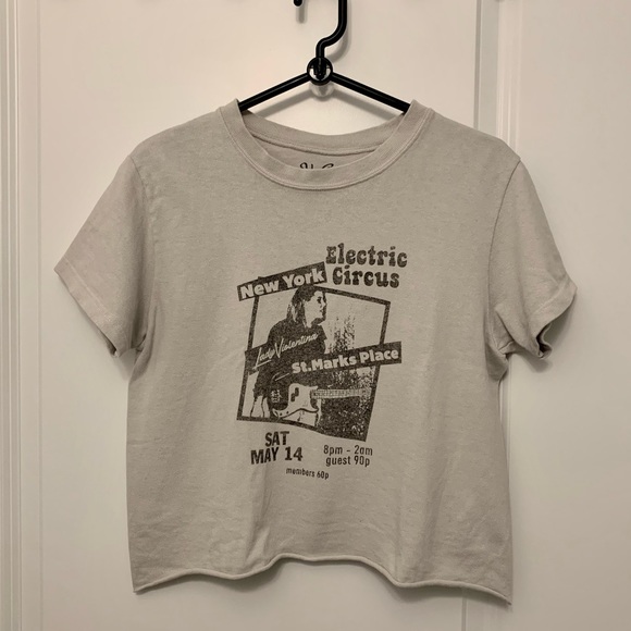 Brandy Melville Graphic Baby Tee - Picture 2 of 5
